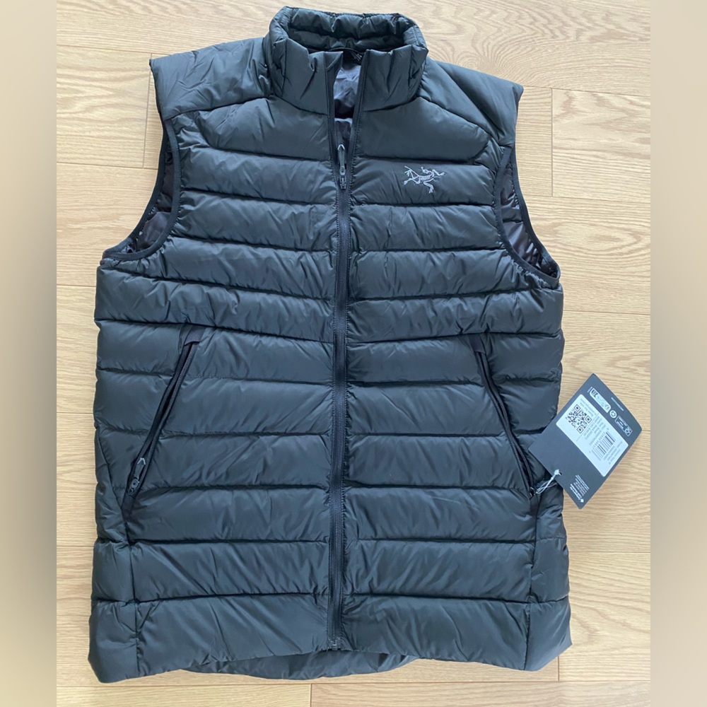 SOLD Arcteryx mens cerium vest size small